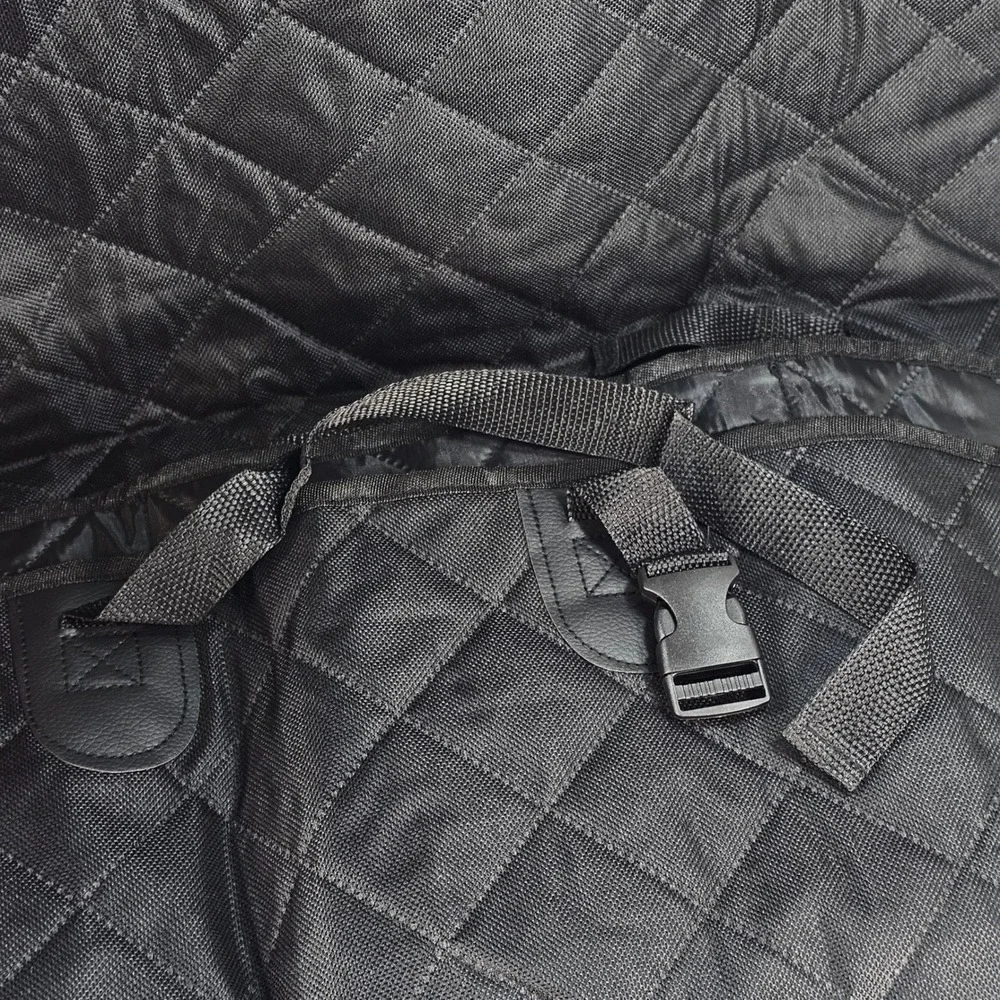 NEW Black Quilted Pet Backseat Cover Protector Durable Waterproof Non-Slip Strap